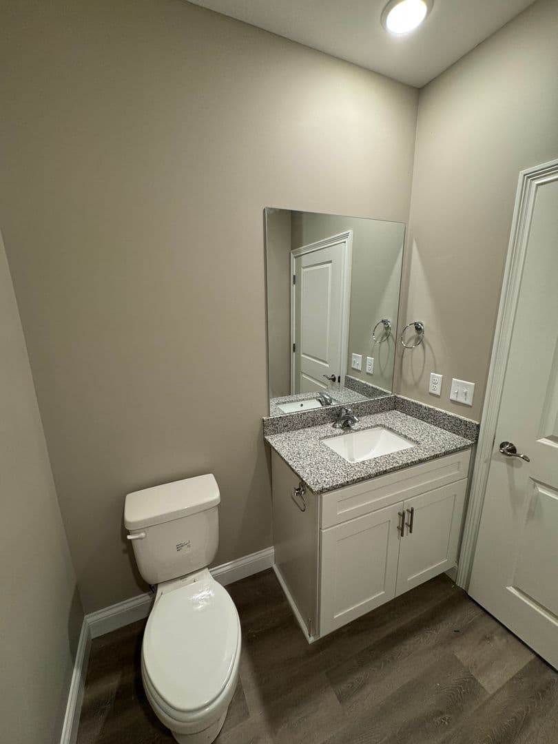 Bowling Green Apartment: 5204 Bakers Spring Street