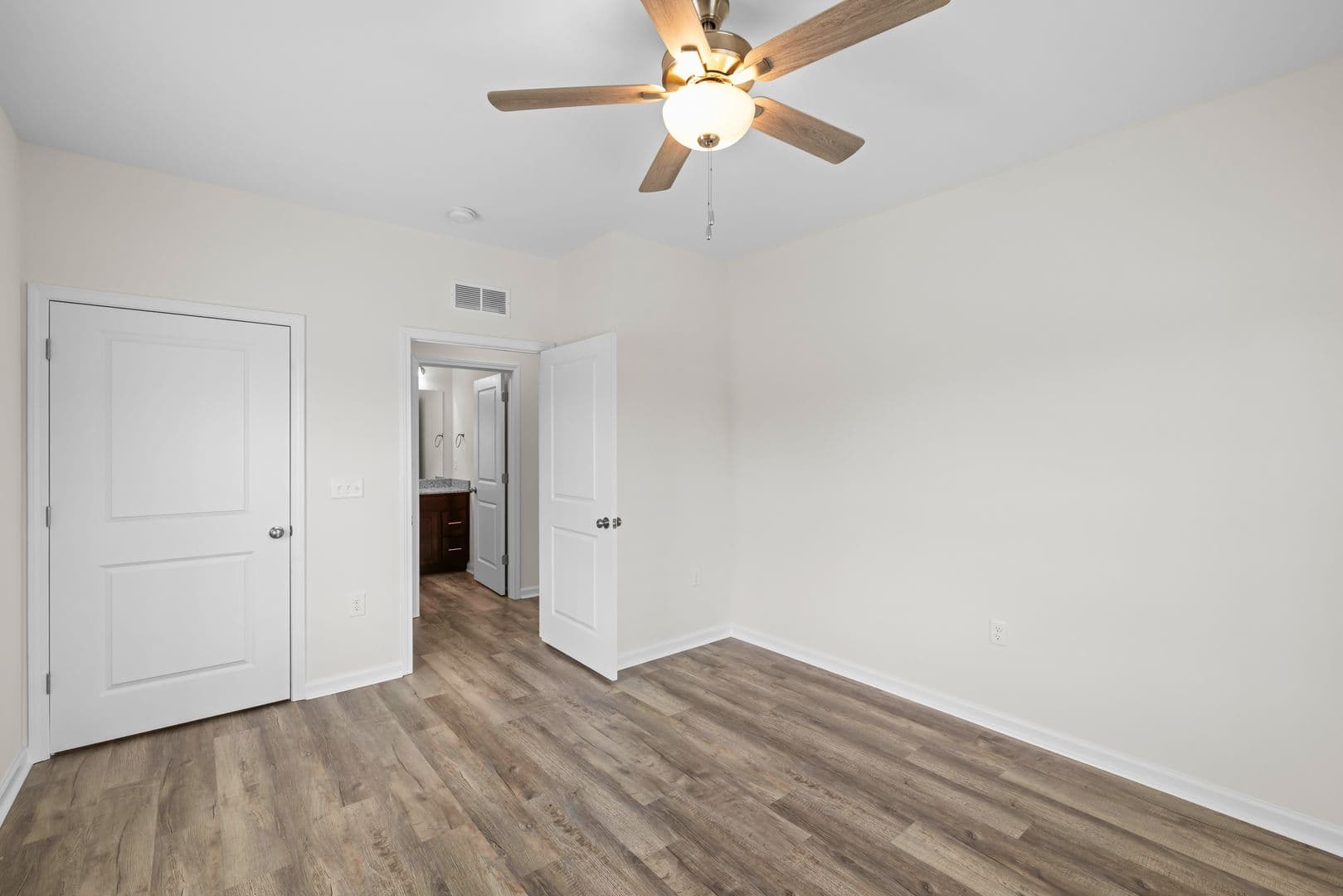Owensboro Apartment: 2116 Daniels Lane
