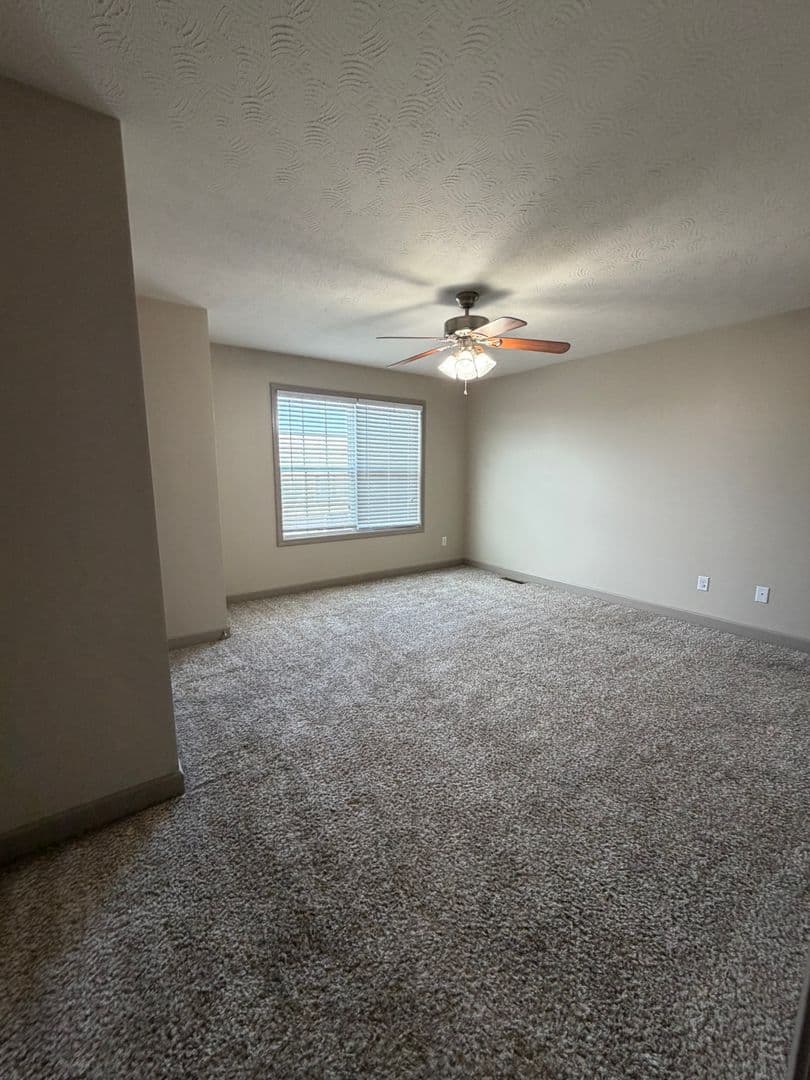 Bowling Green Apartment: 110 Audley Court