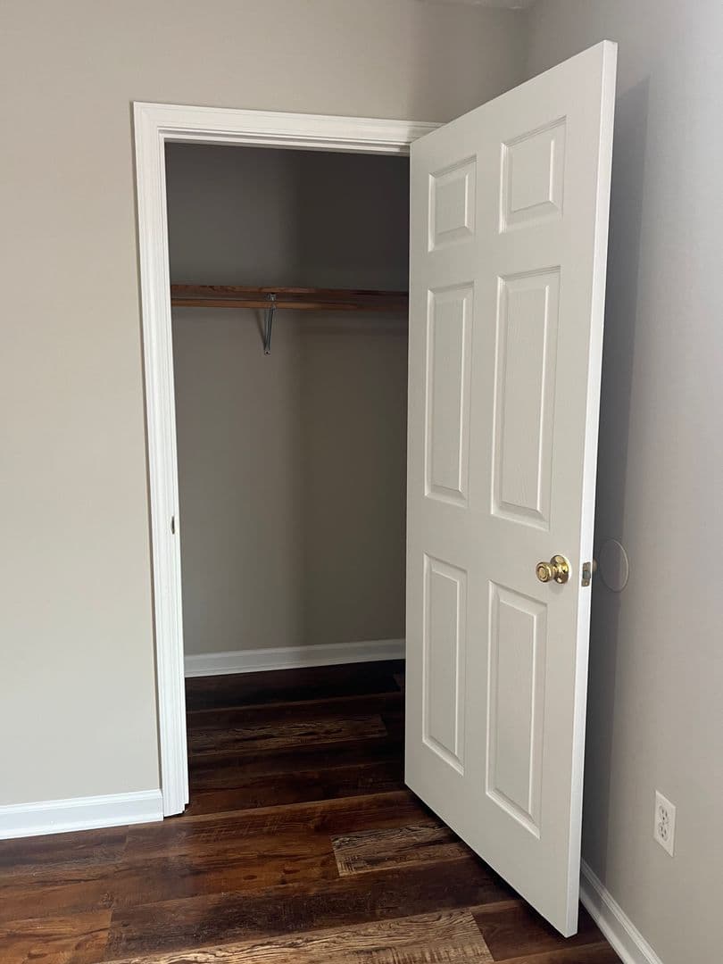 Elizabethtown Apartment: 636 Westport Road