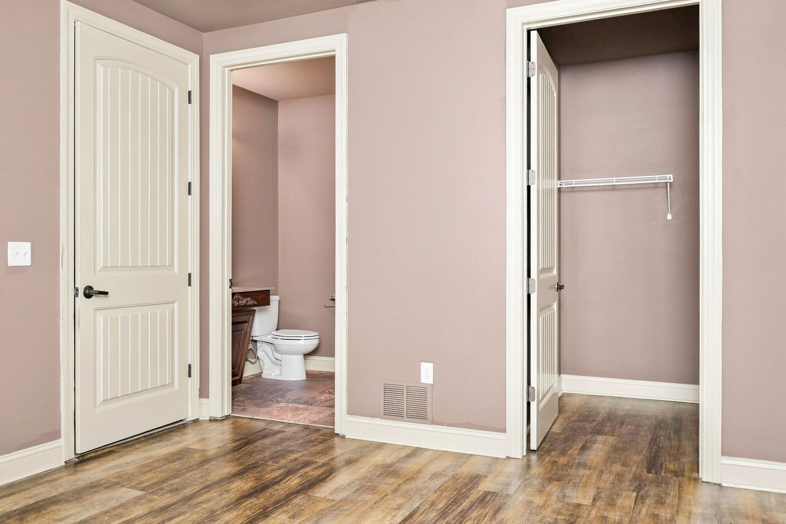 Elizabethtown Apartment: 214 Vaughn Lane