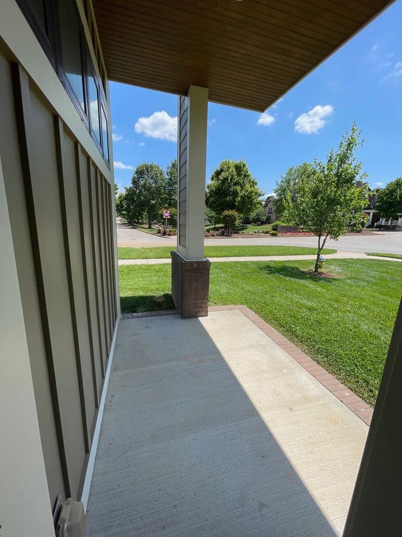 Bowling Green Apartment: 171 Hunt Village Lane