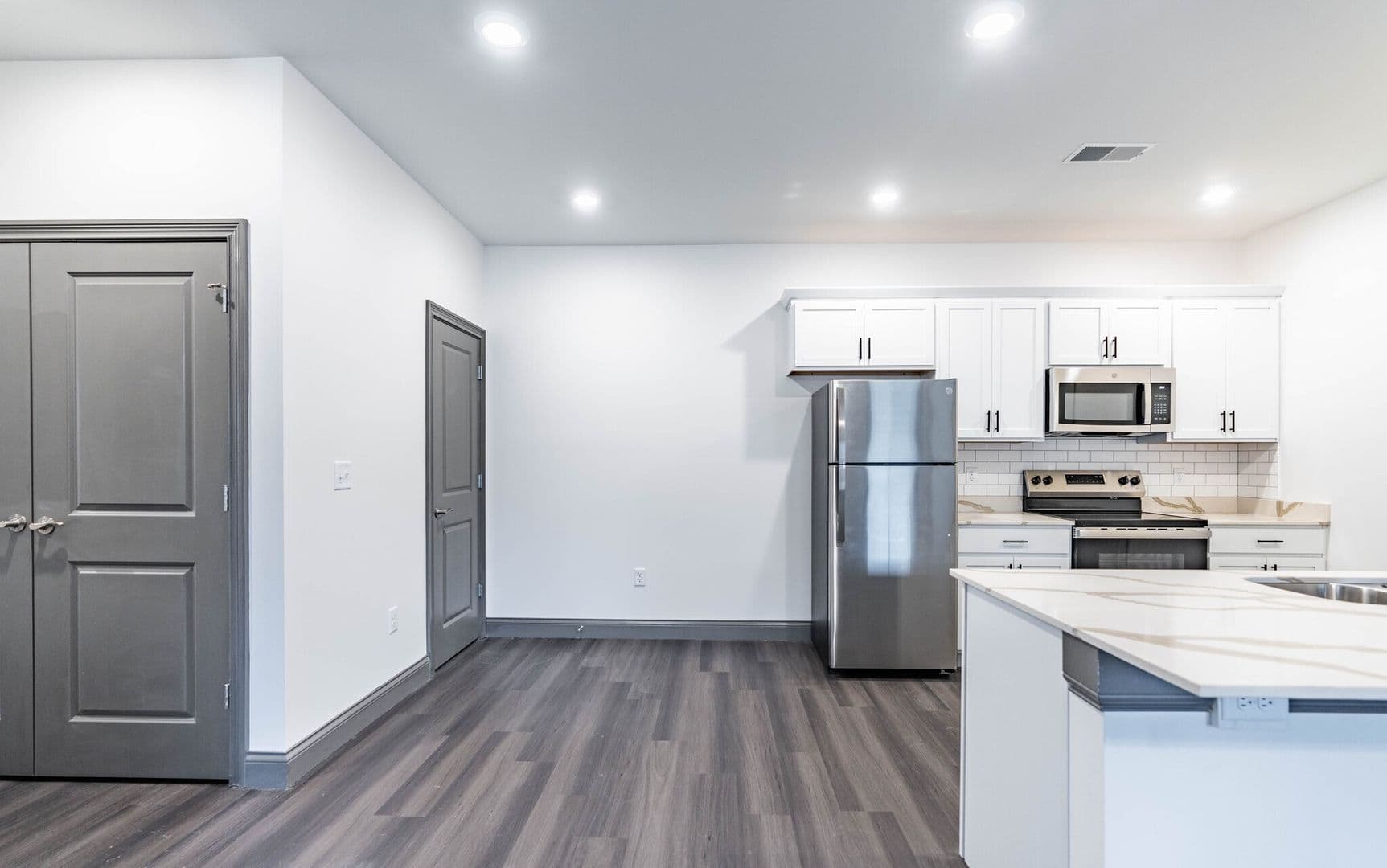 Bowling Green Apartment: 268 Cherry Farms Lane