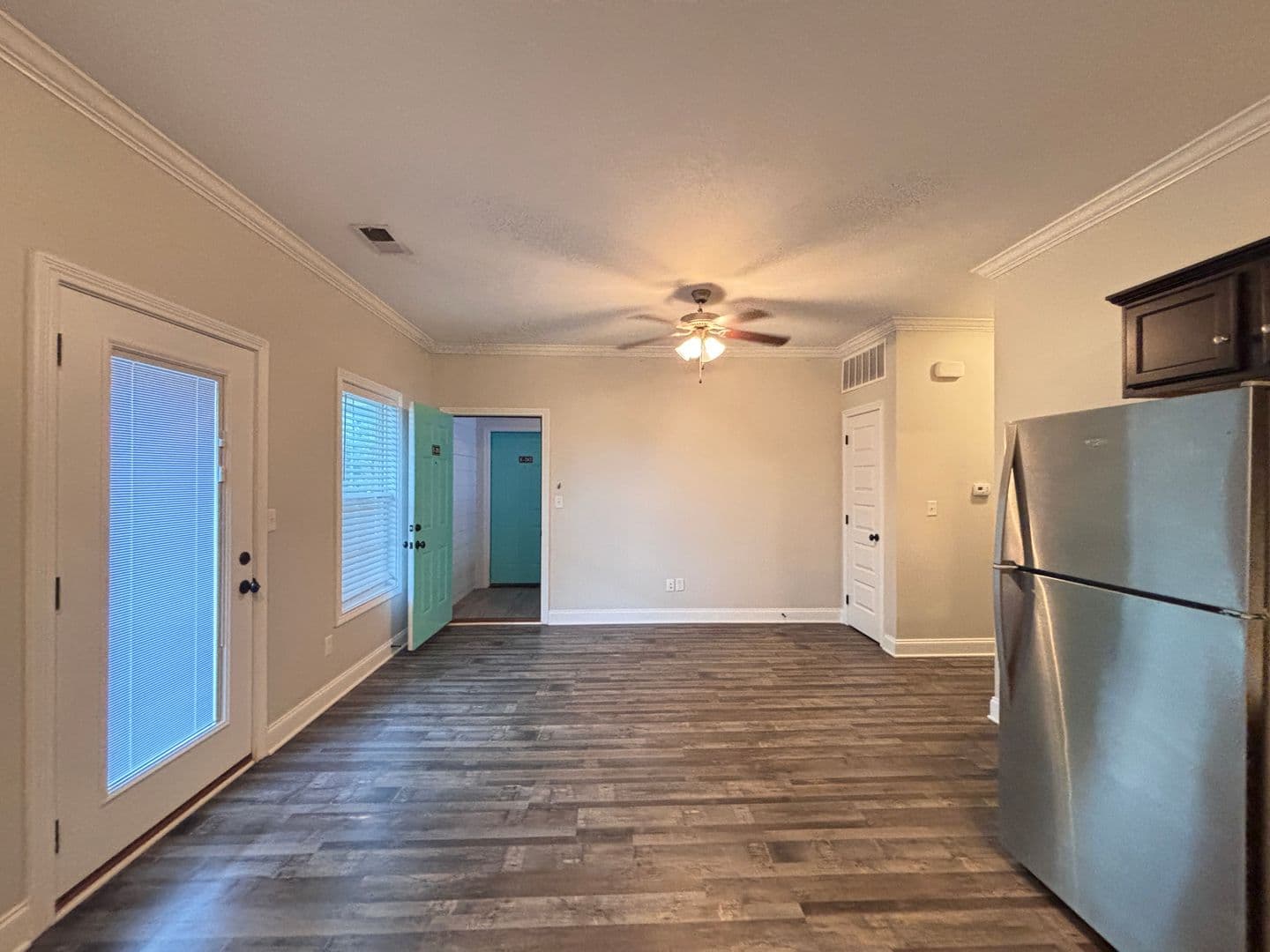 Bowling Green Apartment: 864 Fairview Avenue