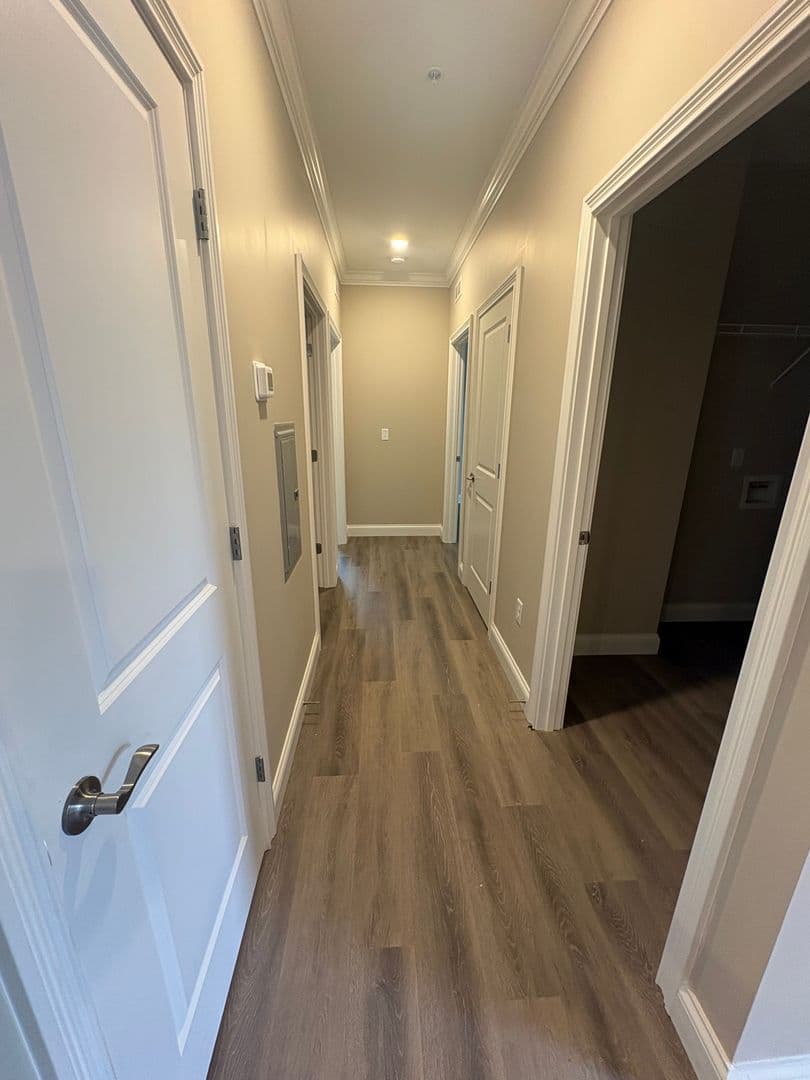 Bowling Green Apartment: 179 Walnut Creek Drive