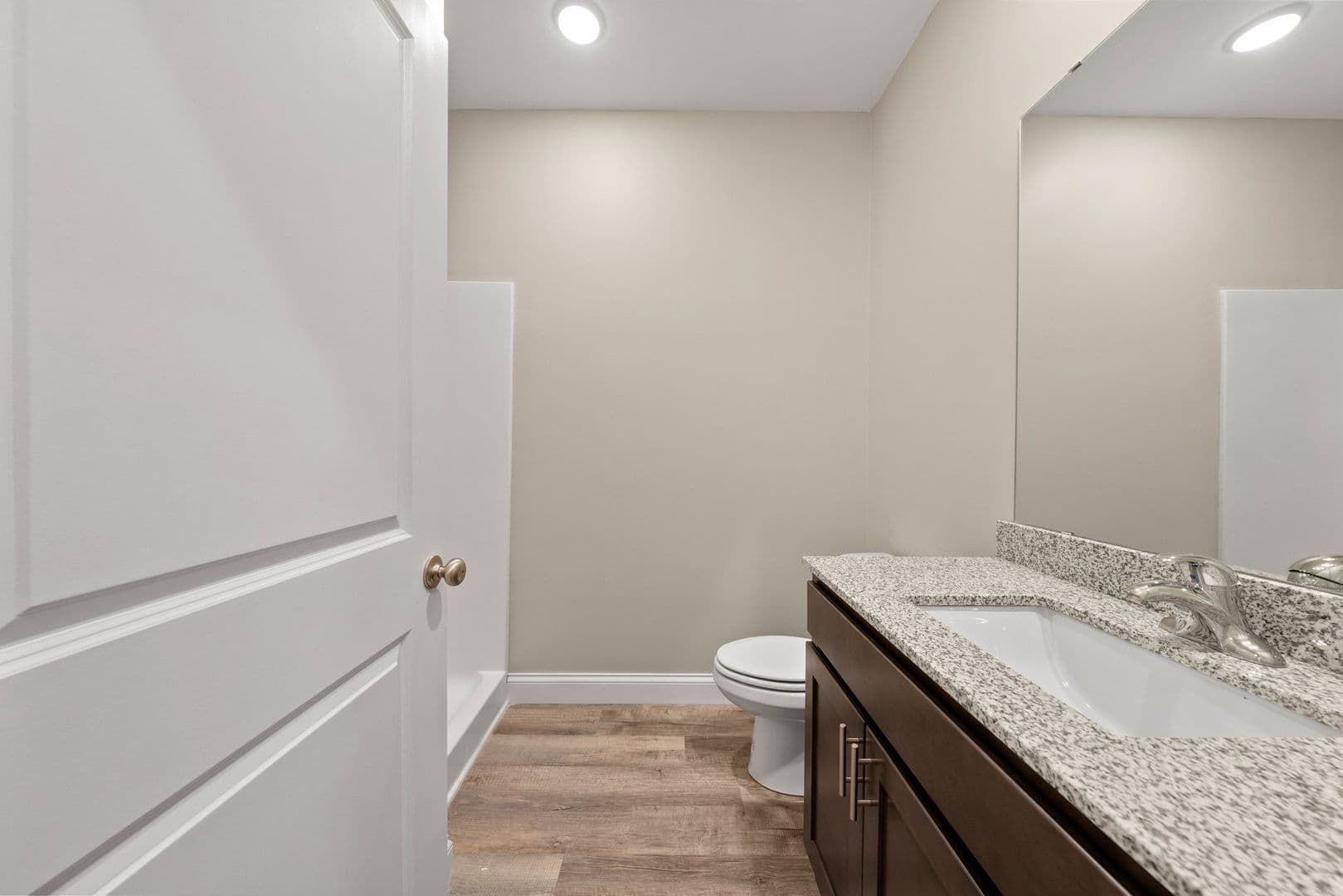 Bowling Green Apartment: 2363 Fox Ridge Court