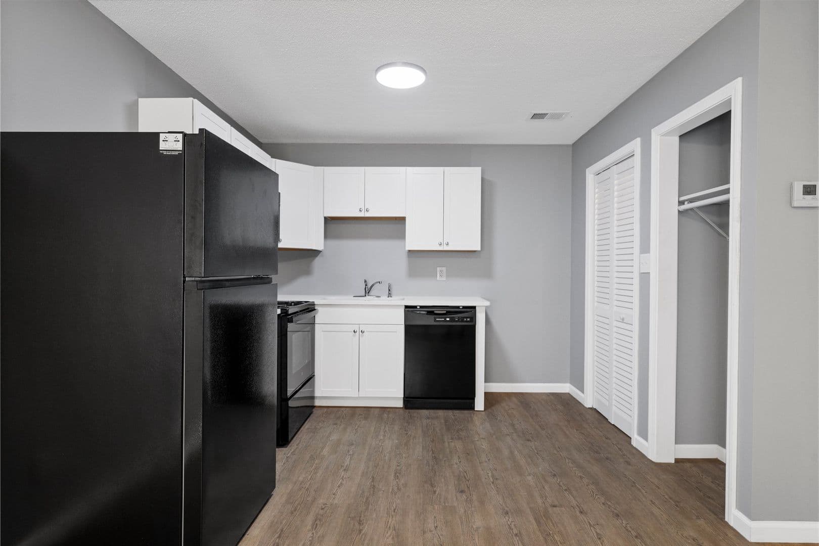 Owensboro Apartment: 630 Chuck Gray Ct