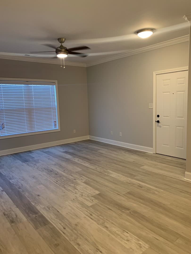 Bowling Green Apartment: 249 Greenwood Lane