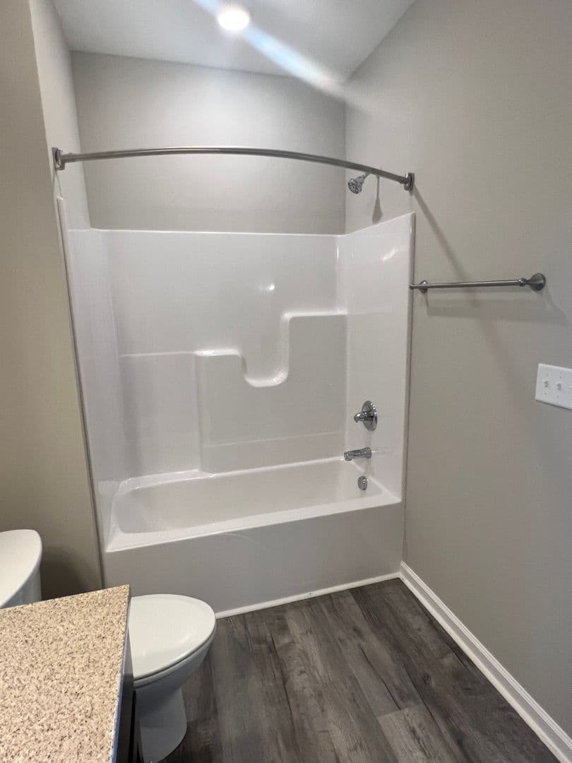 Portland Apartment: 1077 Gateview Drive