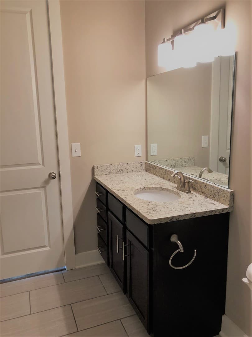 Bowling Green Apartment: 171 Hunt Village Lane