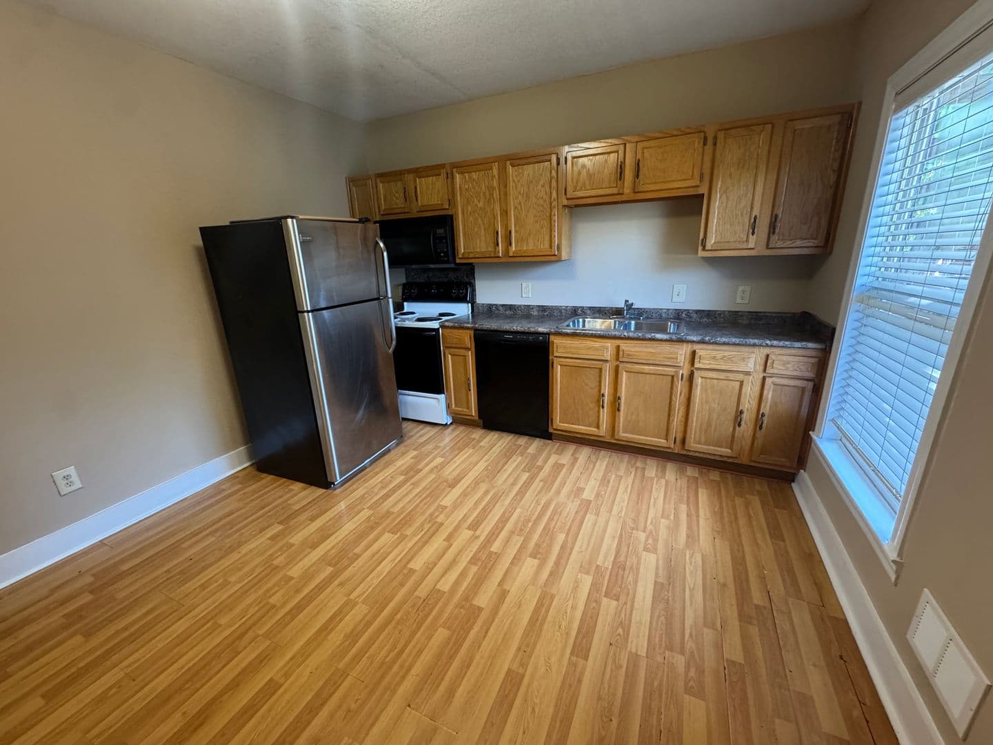 Bowling Green Apartment: 710 Cabell Drive