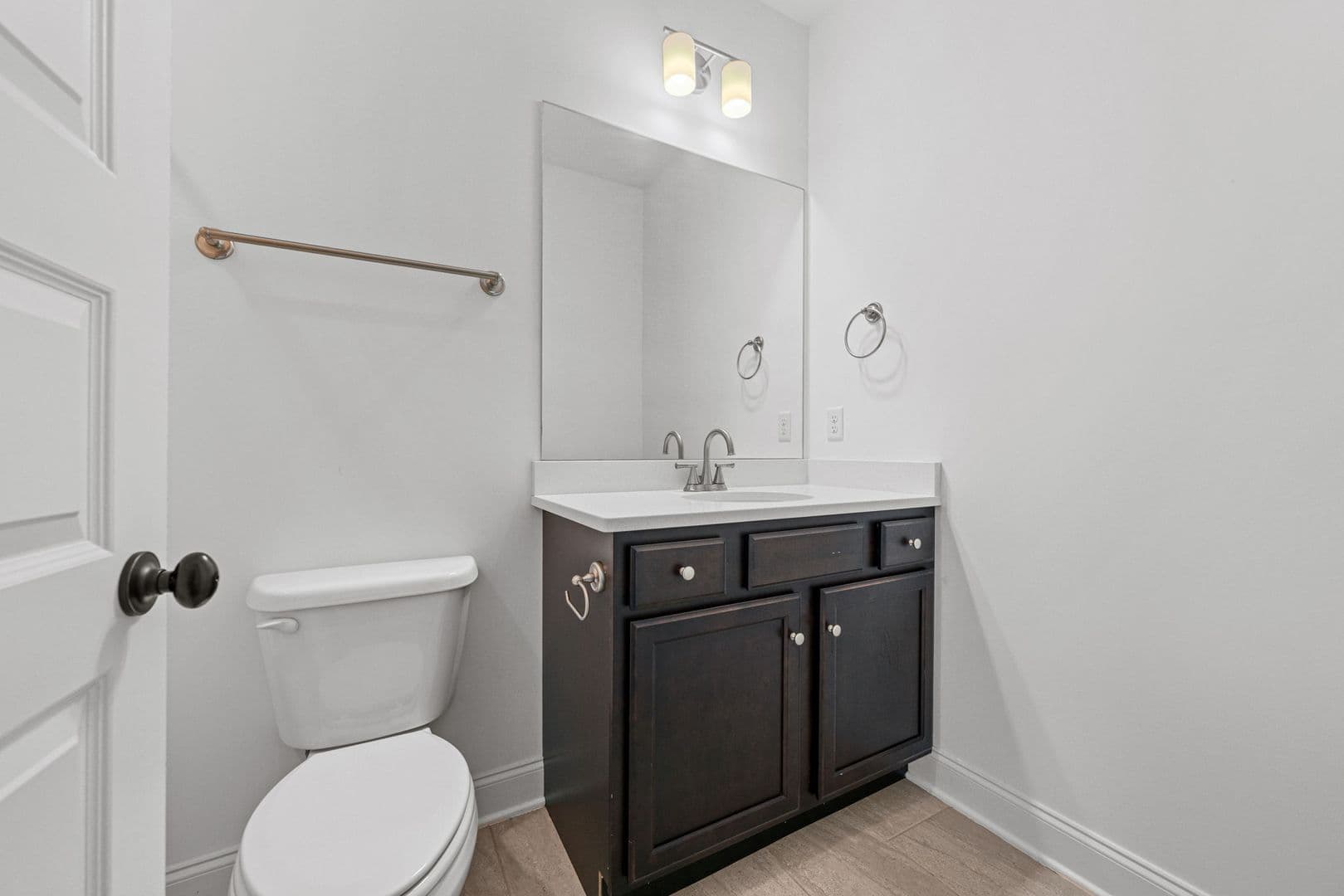 Bowling Green Apartment: 864 Fairview Avenue