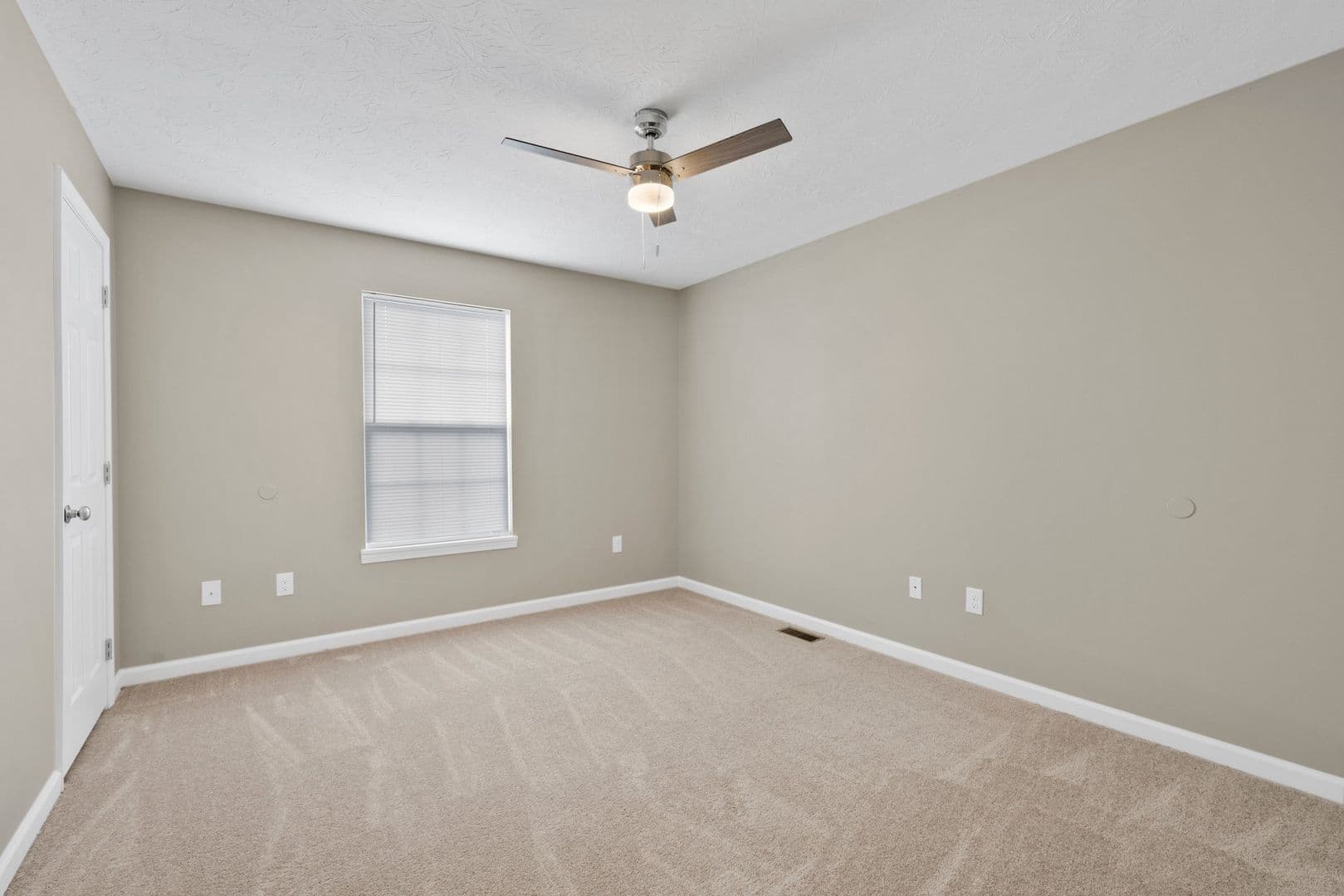 Elizabethtown Apartment: 636 Westport Road