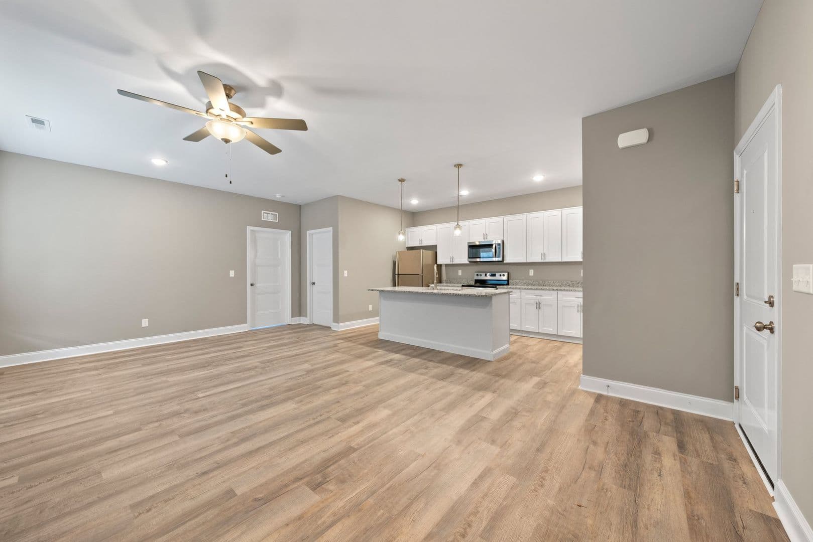 Bowling Green Apartment: 511 Traditions Boulevard