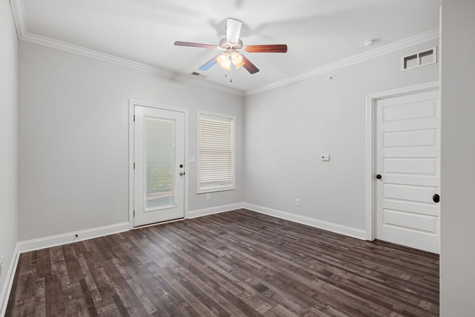 Bowling Green Apartment: 864 Fairview Avenue