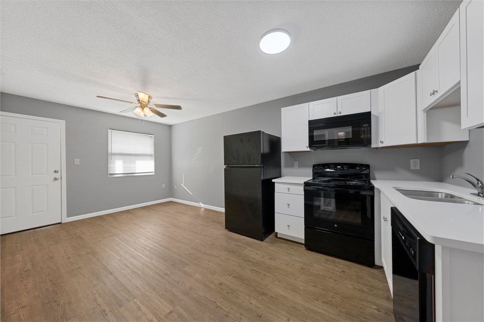 Owensboro Apartment: 630 Chuck Gray Ct