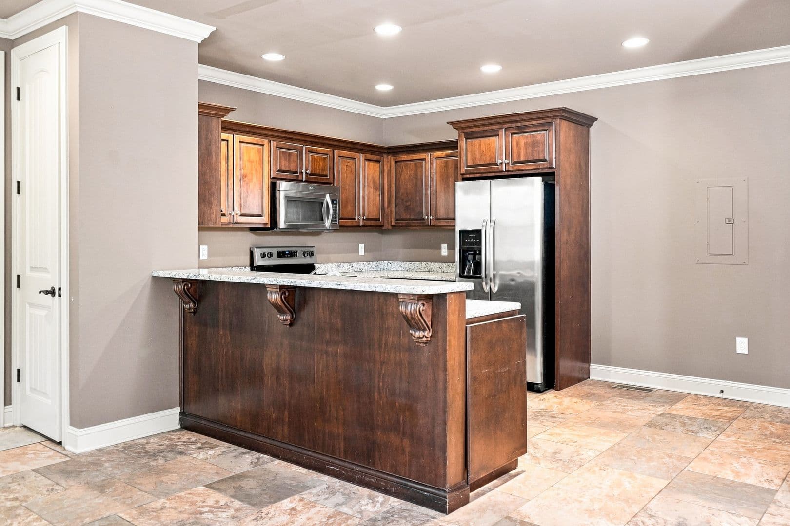 Elizabethtown Apartment: 214 Vaughn Lane