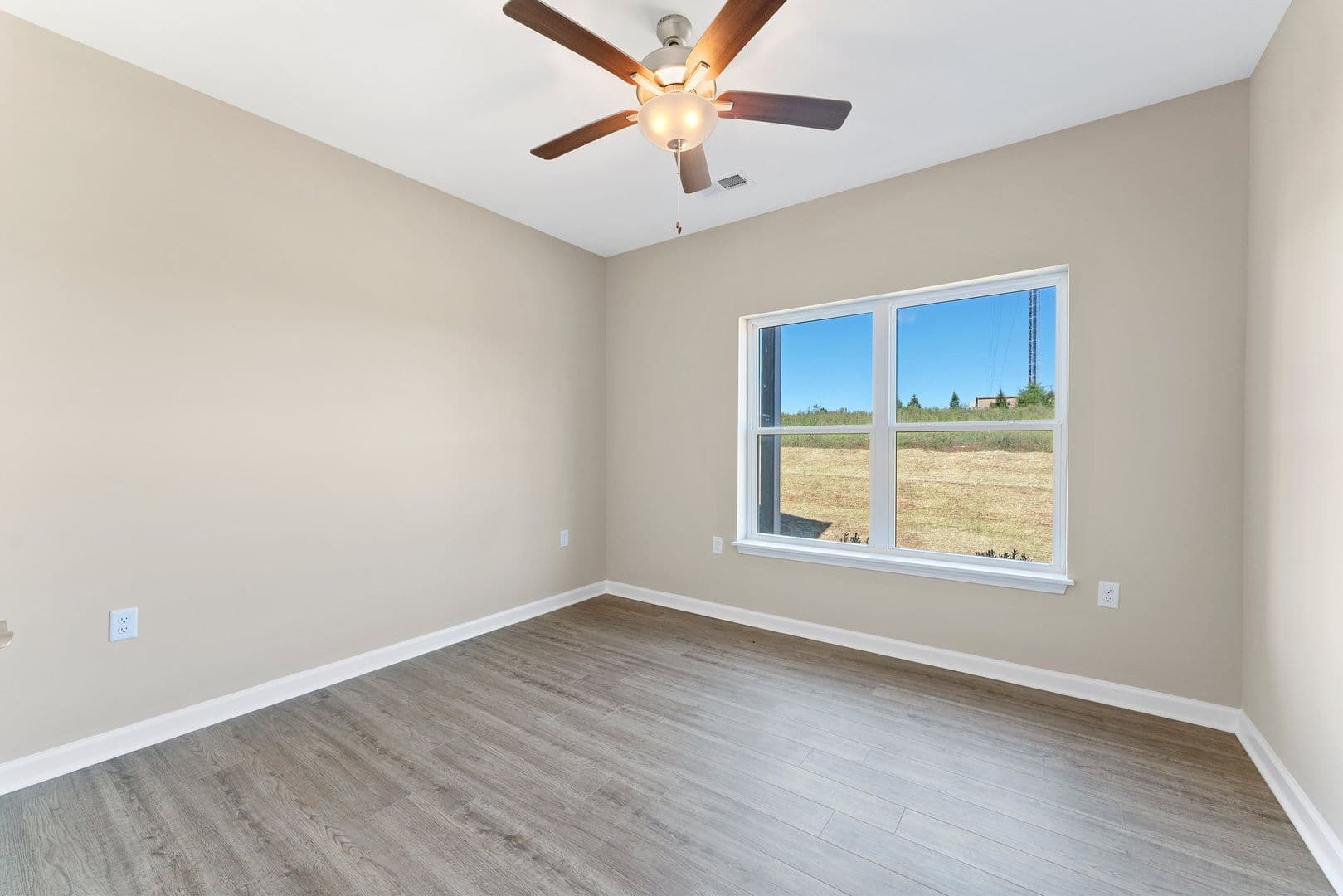 Portland Apartment: 1077 Gateview Drive