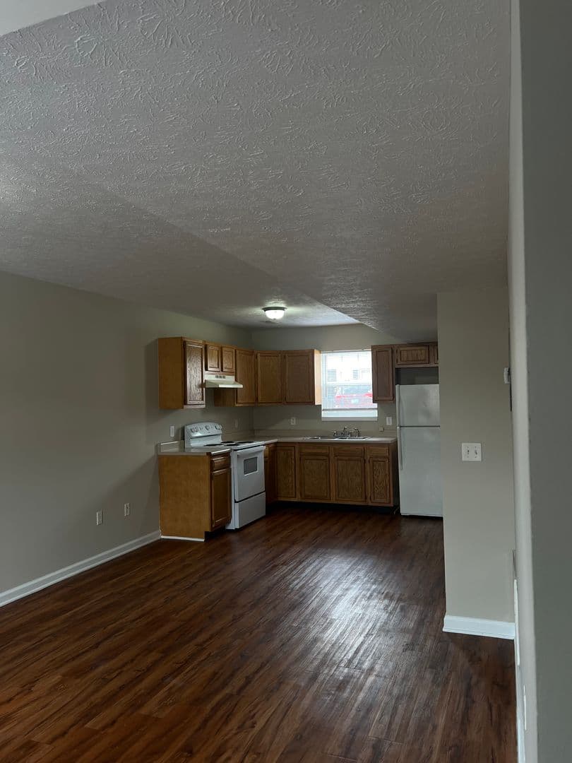 Elizabethtown Apartment: 636 Westport Road