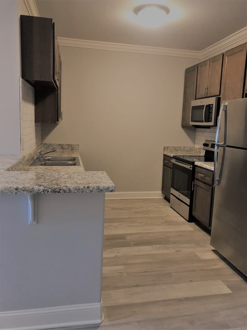 Bowling Green Apartment: 249 Greenwood Lane