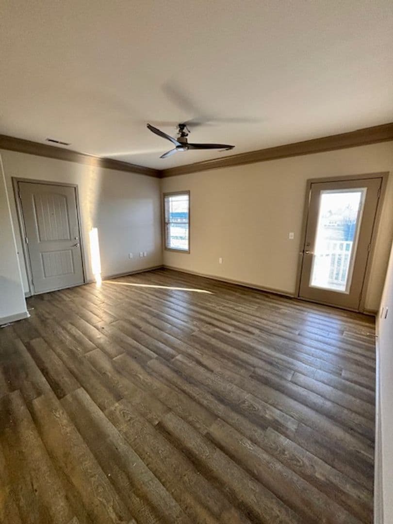 Bowling Green Apartment: 1607 & 1720 US 31W Bypass