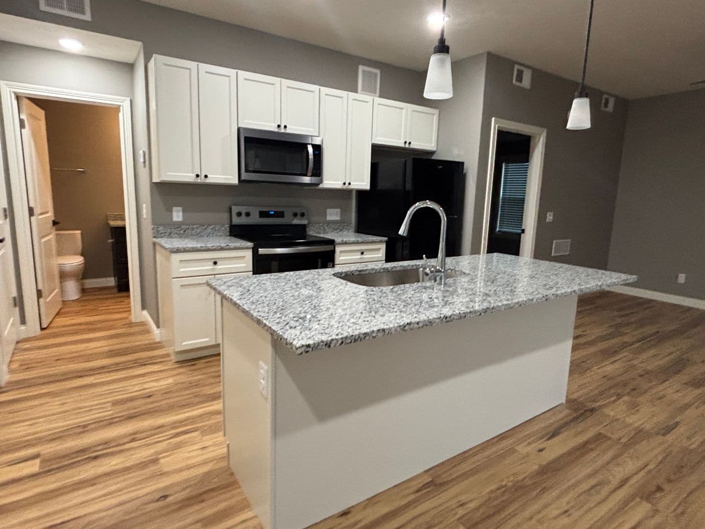 Elizabethtown Apartment: 214 Vaughn Lane