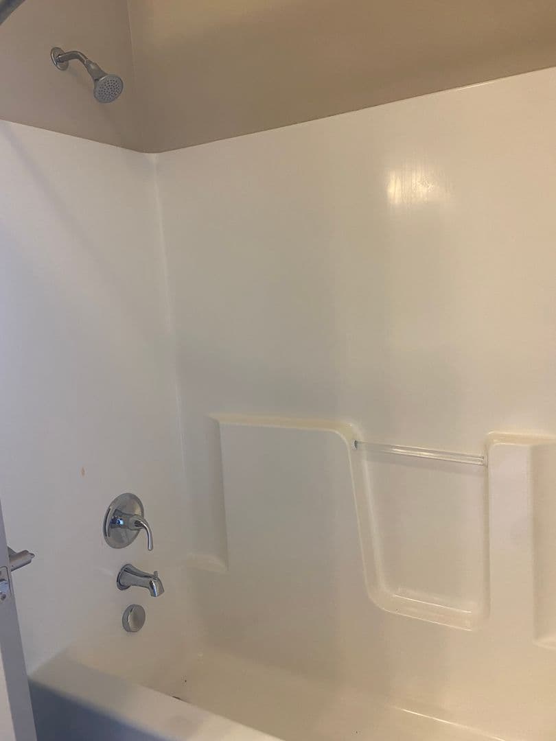 Bowling Green Apartment: 1607 & 1720 US 31W Bypass