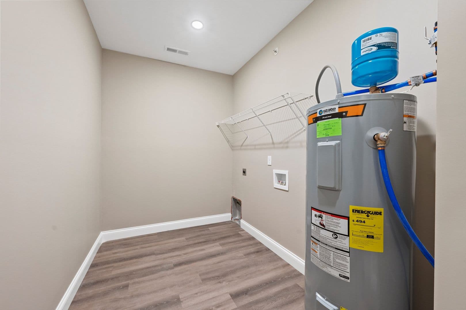 Bowling Green Apartment: 179 Walnut Creek Drive