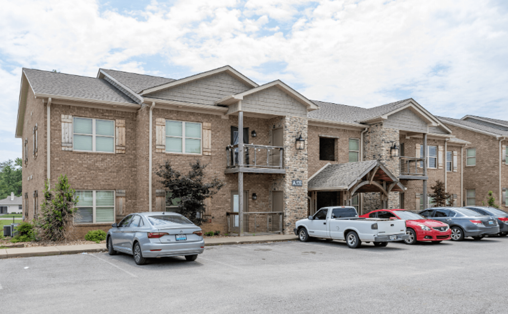 Bowling Green Apartment: 1607 & 1720 US 31W Bypass