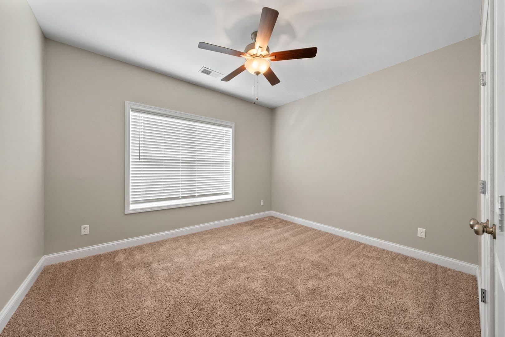 Bowling Green Apartment: 2363 Fox Ridge Court