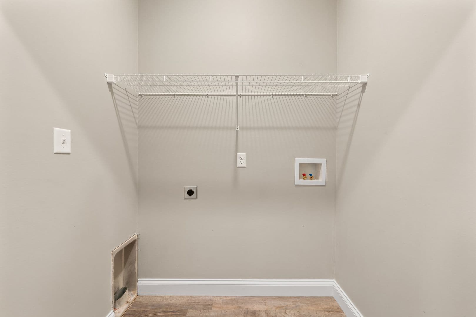 Bowling Green Apartment: 2363 Fox Ridge Court