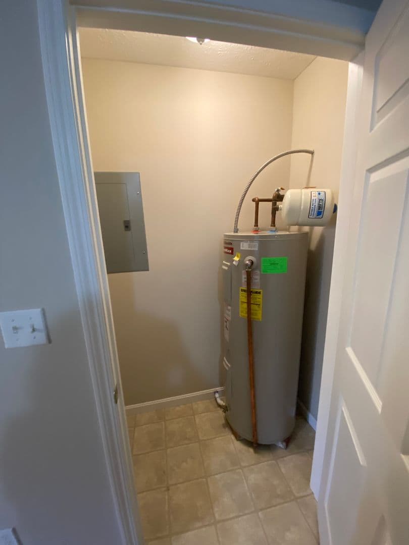 Elizabethtown Apartment: 134 Raleigh Drive
