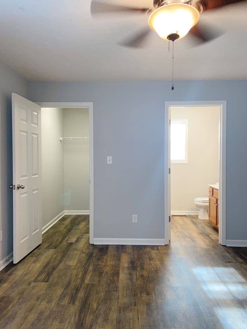 Bowling Green Apartment: 343 Upper Stone Avenue Apt. A
