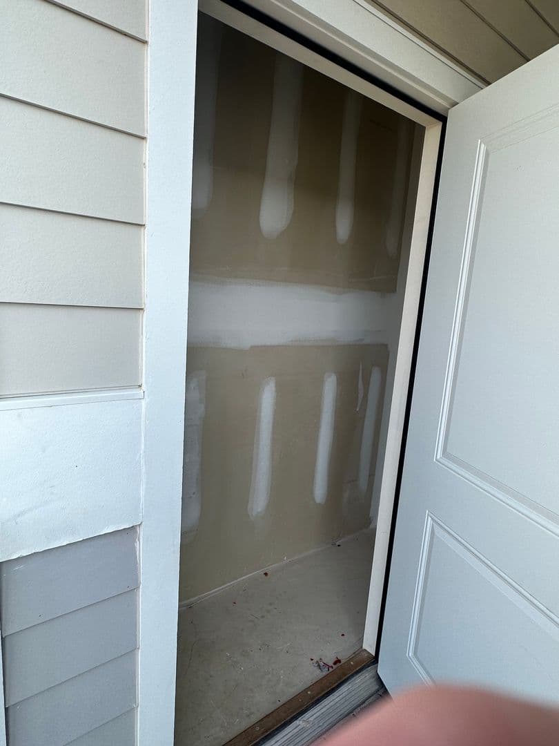 White House Apartment: 2940 US-31W