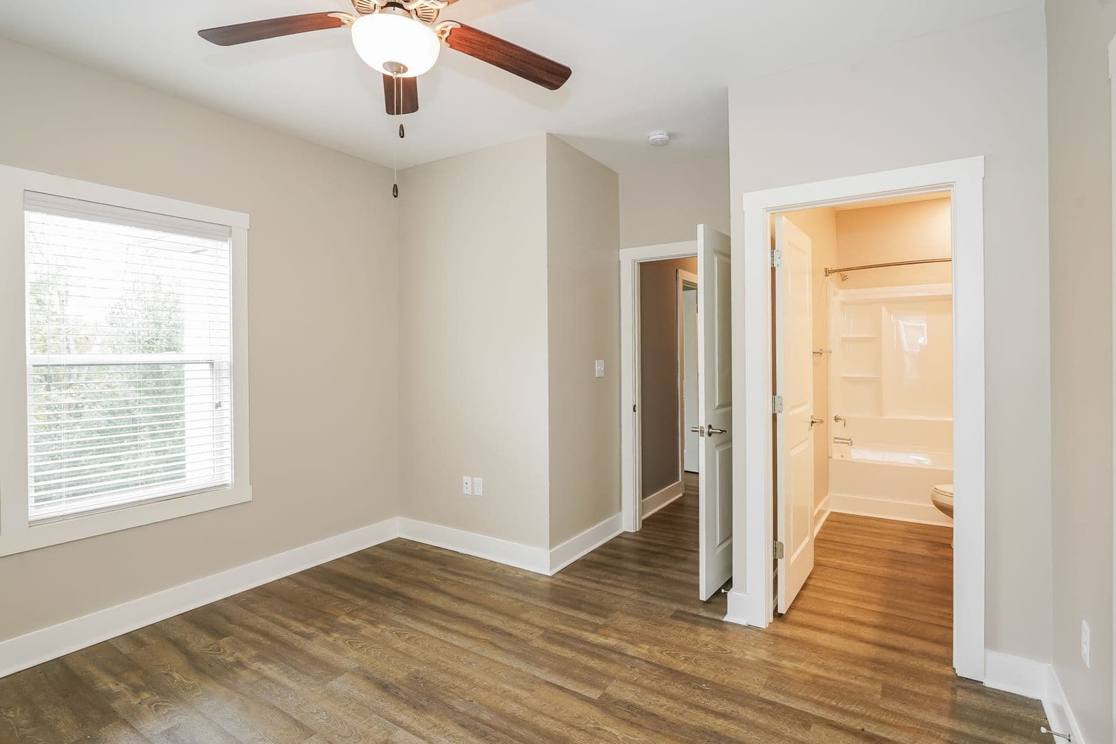 White House Apartment: 2940 US-31W