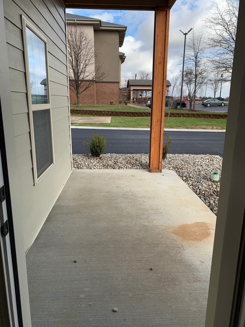 Bowling Green Apartment: 249 Greenwood Lane
