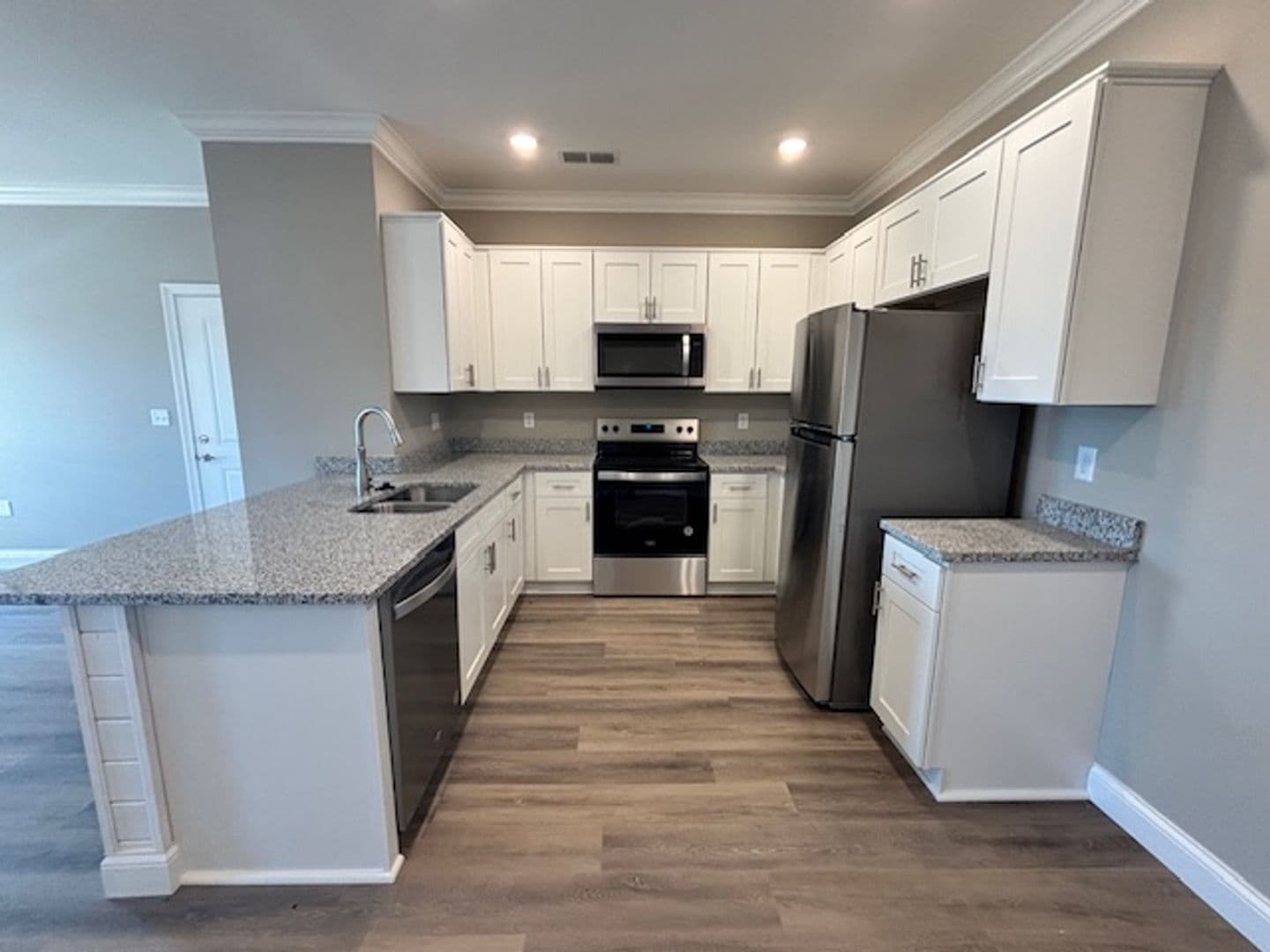 Bowling Green Apartment: 5330 Bakers Spring Street