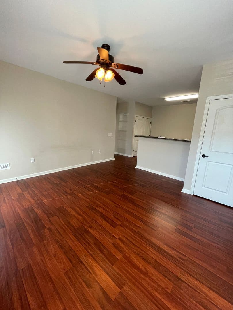 Bowling Green Apartment: 2730 Industrial Drive
