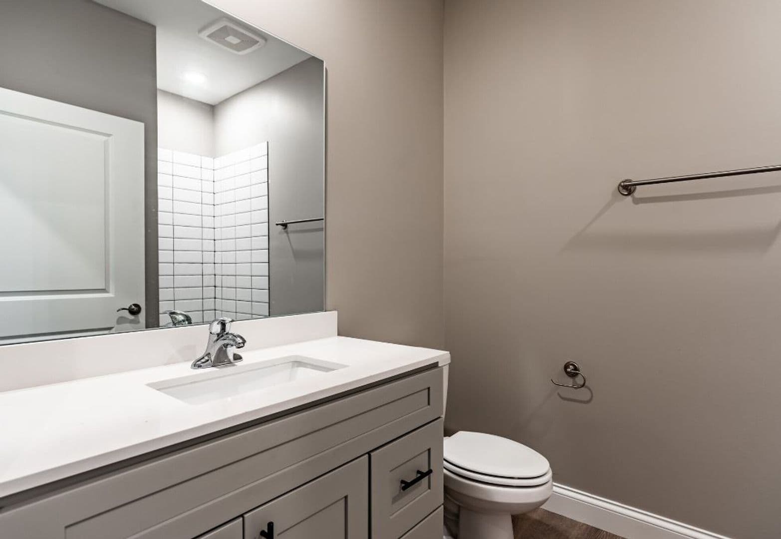Bowling Green Apartment: 173 Traditions Boulevard