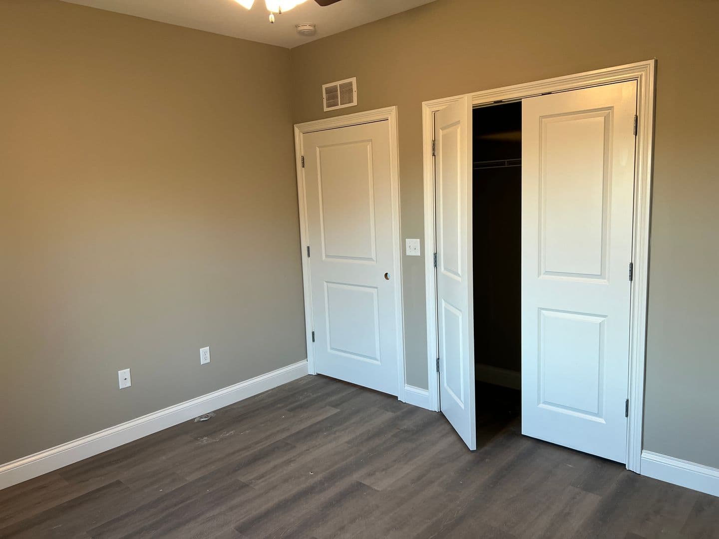 Bowling Green Apartment: 171 Hunt Village Lane