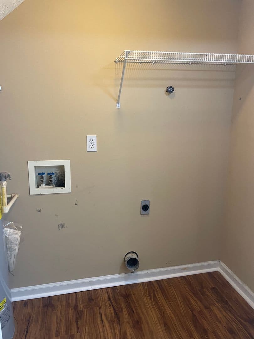 Bowling Green Apartment: 1114 Brockley Way