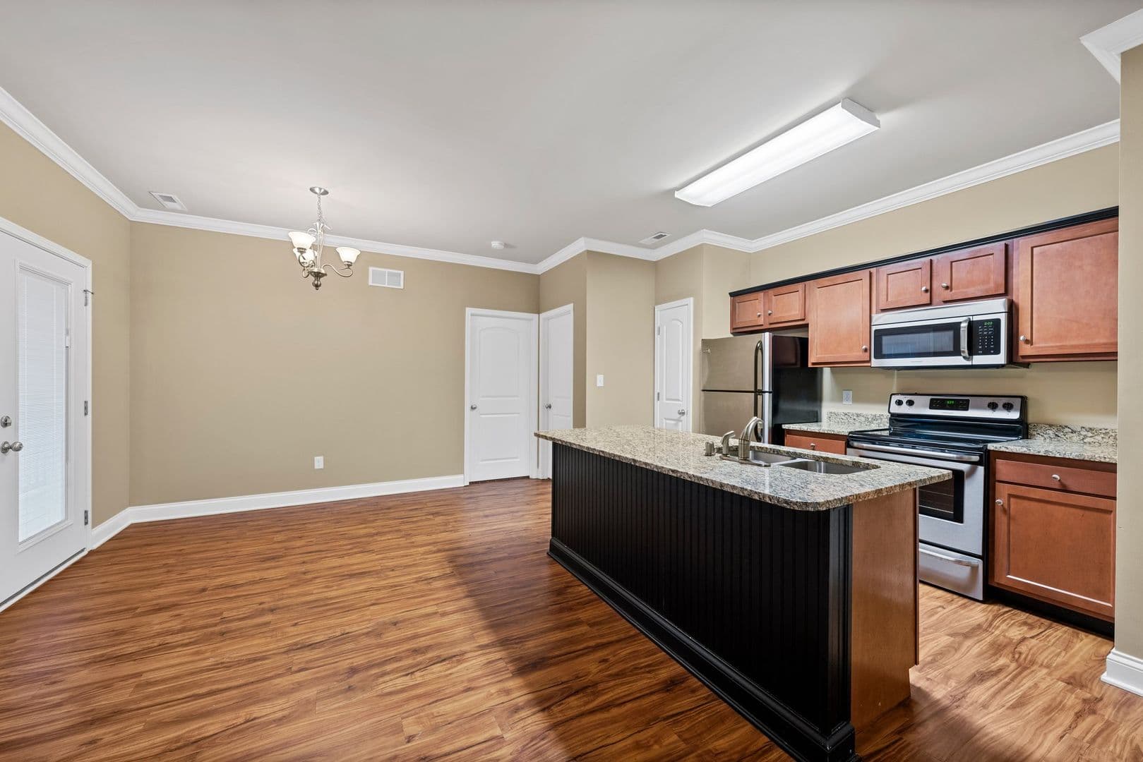 Bowling Green Apartment: 6068 Louisville Rd