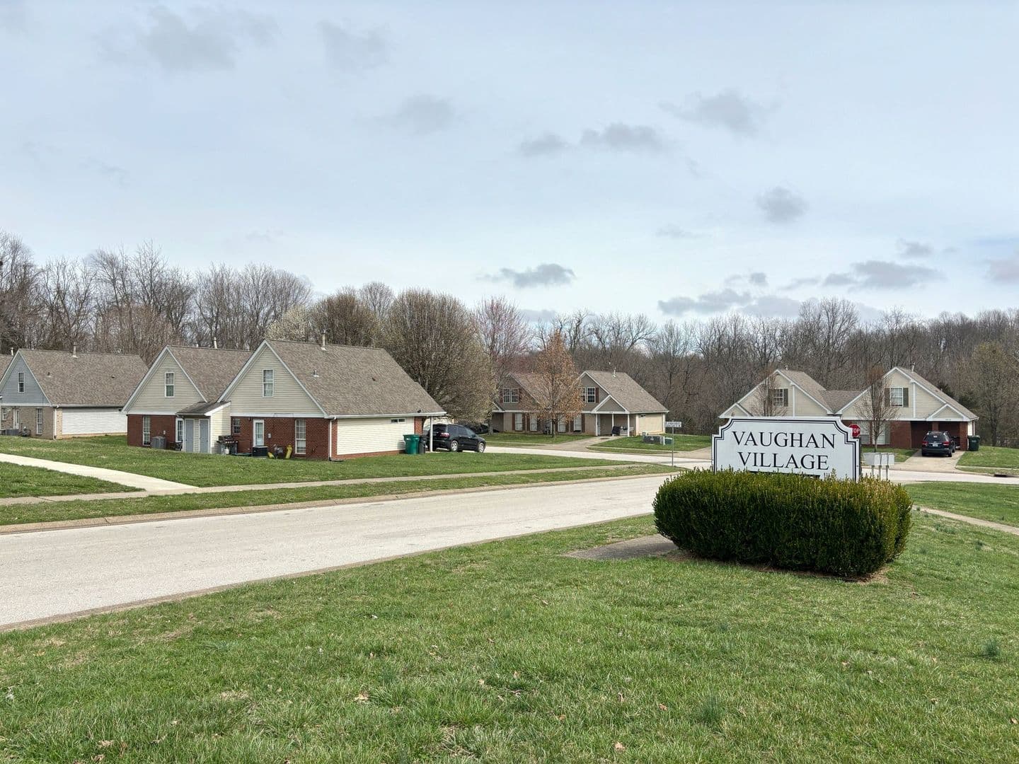 Elizabethtown Apartment: 100 Crimson Creek Drive