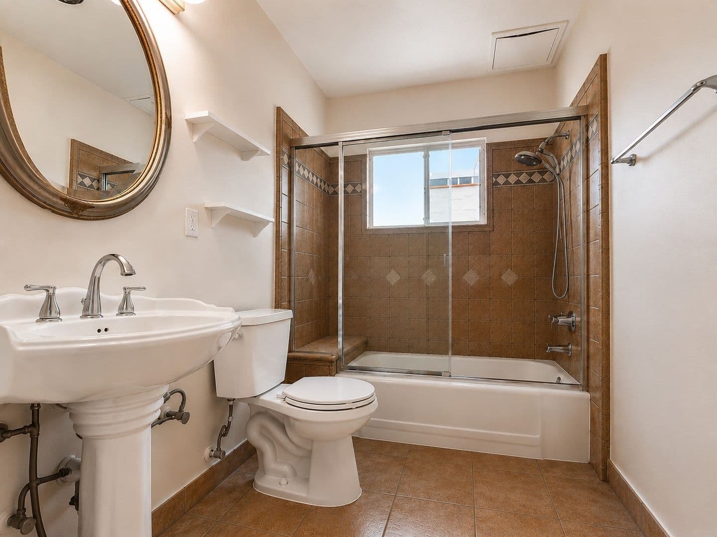 Beverly Hills Apartment: 216 S. Gale Dr