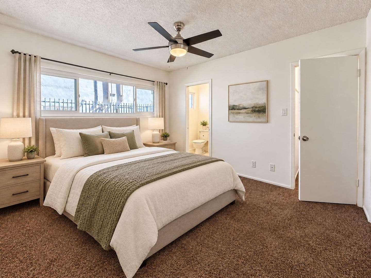 Sherman Oaks Apartment: 14315 Chandler Blvd