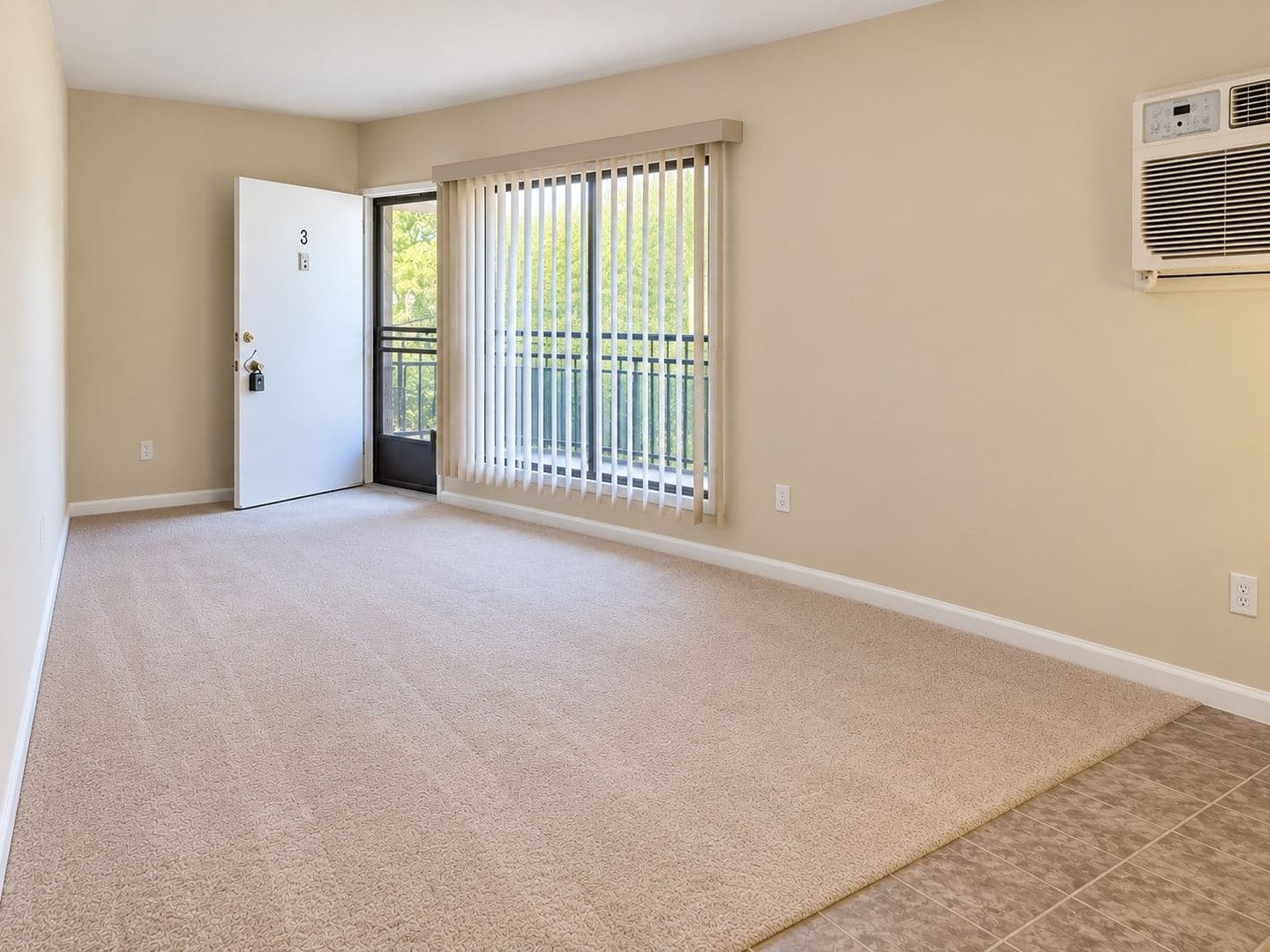 Burbank Apartment: 631 E Palm Avenue