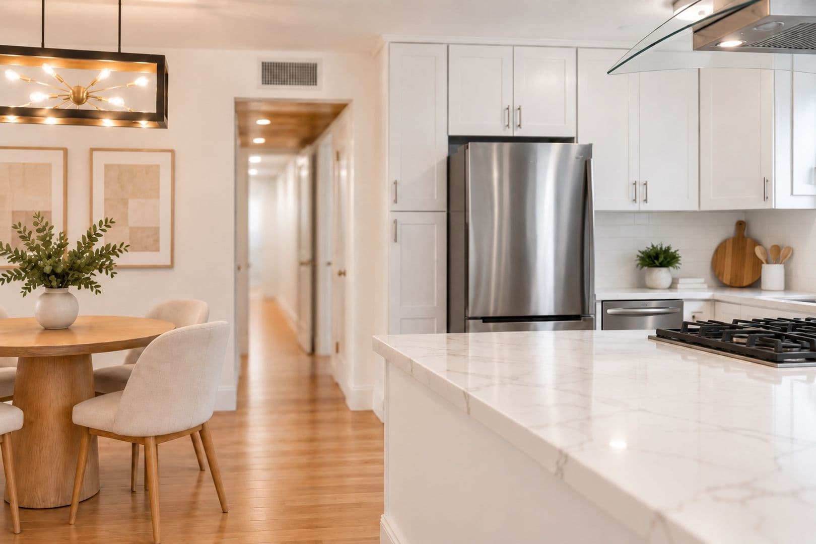 Burbank Apartment: 604 E Orange Grove Ave