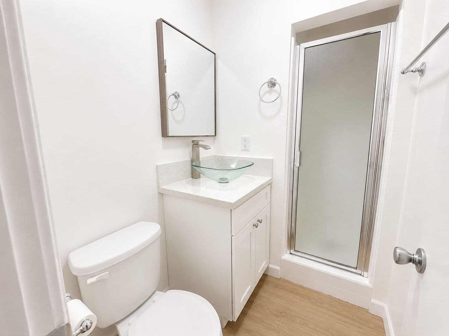 Sherman Oaks Apartment: 14315 Chandler Blvd