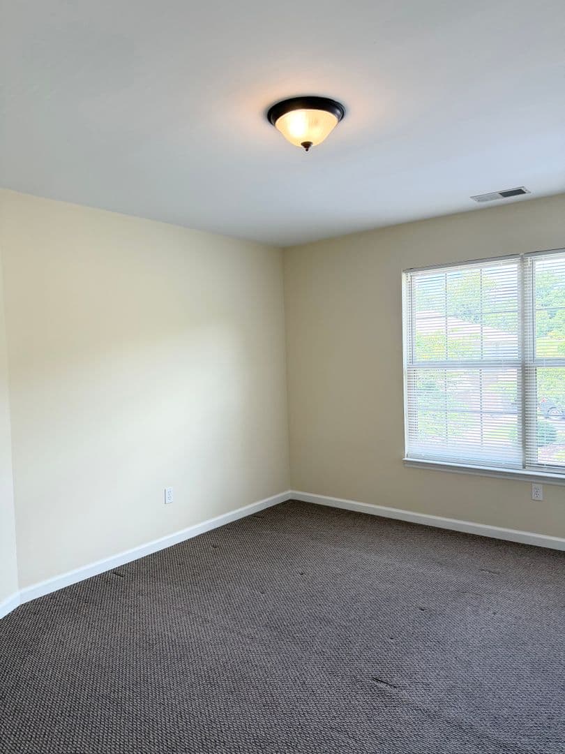 Frankfort Apartment: 1755 Galbraith Road
