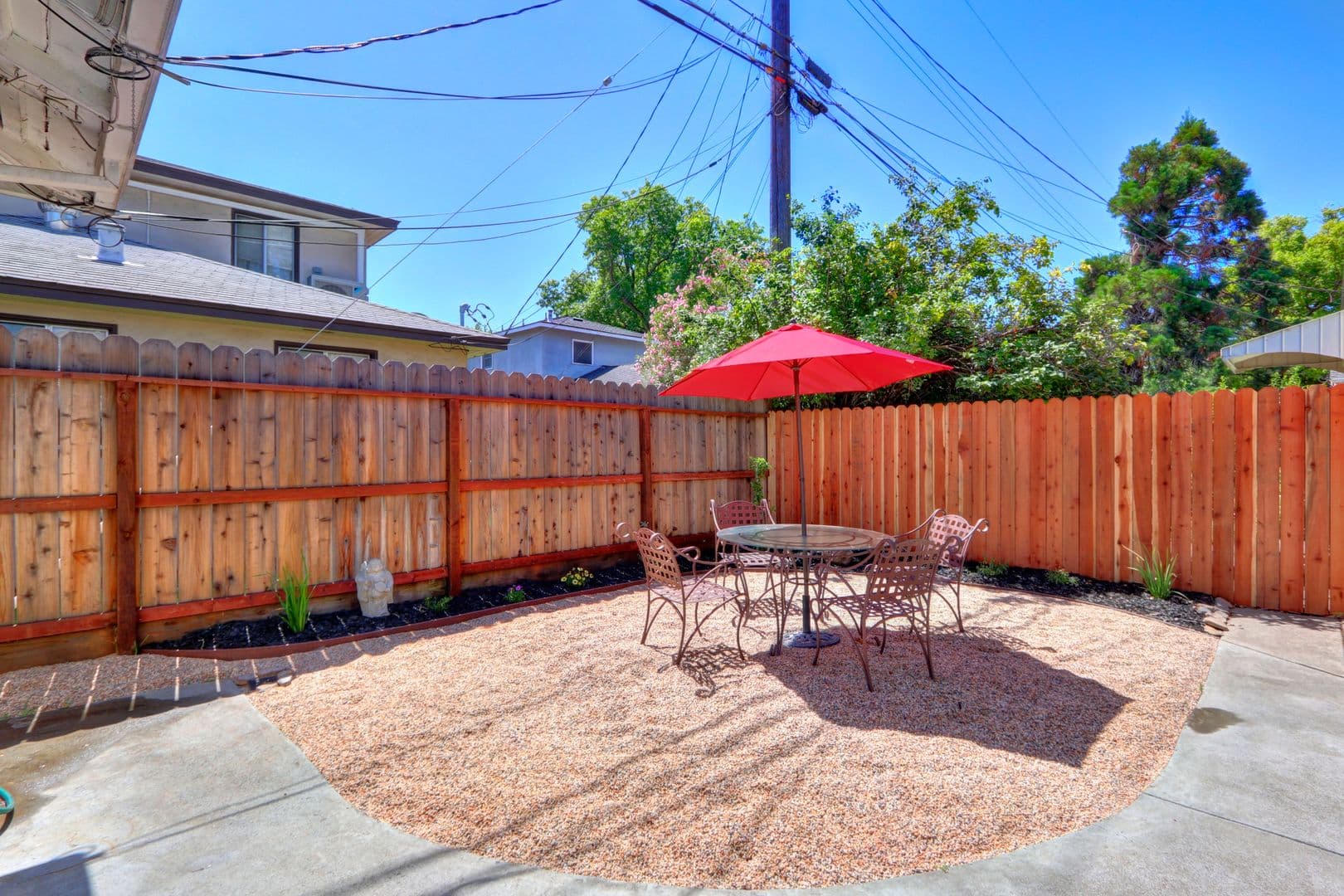 Sacramento Apartment: 5400-5402 Folsom Blvd